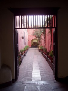 OLYMPUS DIGITAL CAMERA Peru 225x3001 COUNTRY PROFILE: Peru Remains a Great Bargain, but Watch for Gaps in English and IP Protection