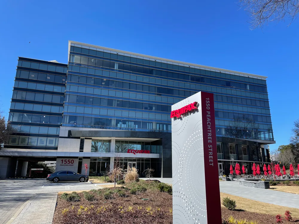 Equifax Expands LatAm Reach With Círculo de Crédito Deal