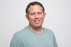 Yoni Epstein itel