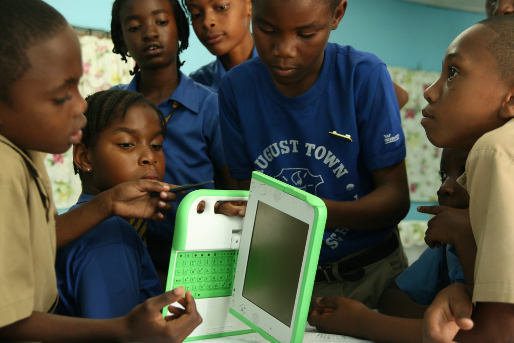 Jamaica Plans to Teach Coding in Schools - Nearshore Americas